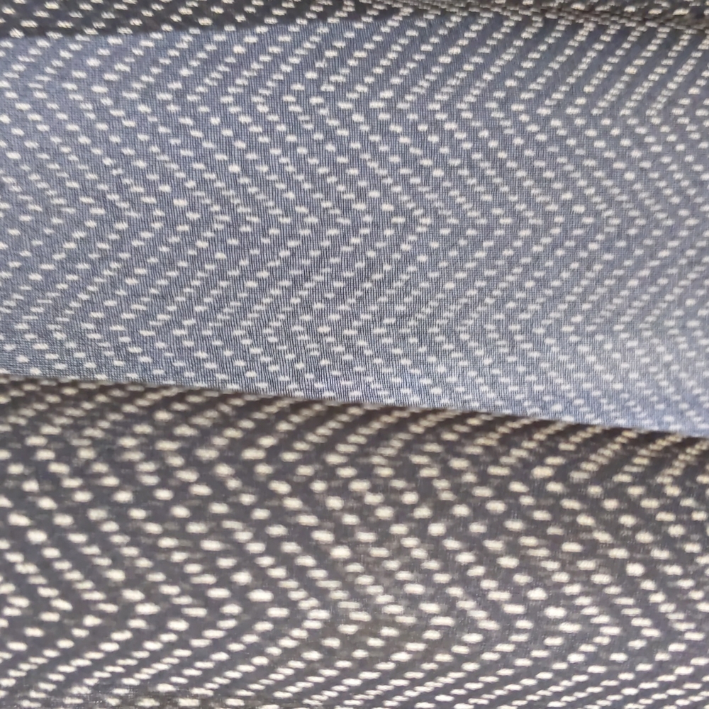 Laura Ashley scarf - Picture 4 of 4
